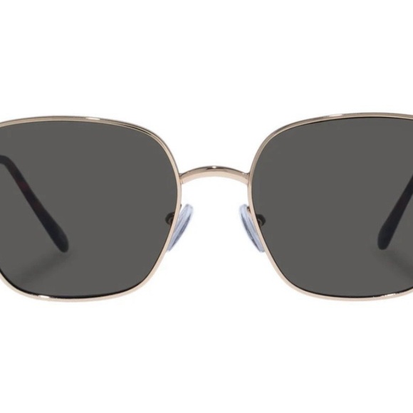 NWT AIRE Spiral Sunglasses Chic Gold and Brown Oversized Sunglasses - Picture 5 of 5